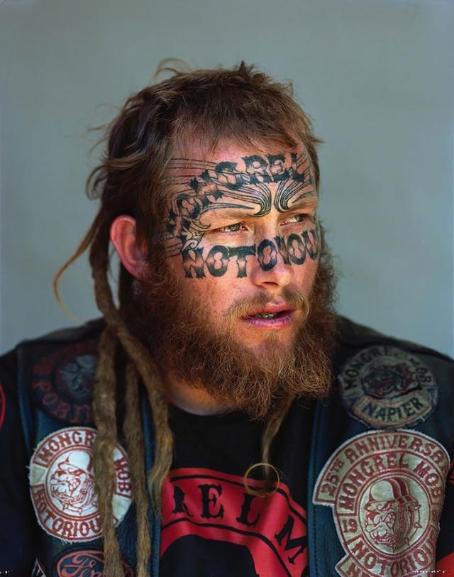 Фотограф сделал впечатляющие снимки членов Монгрел Моб - крупнейшей банды Новой Зеландии