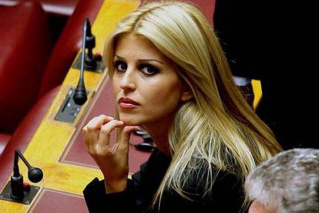 Елена Рапти - самый привлекательный член греческого парламента