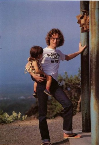 Джон Леннон с сыном Шоном