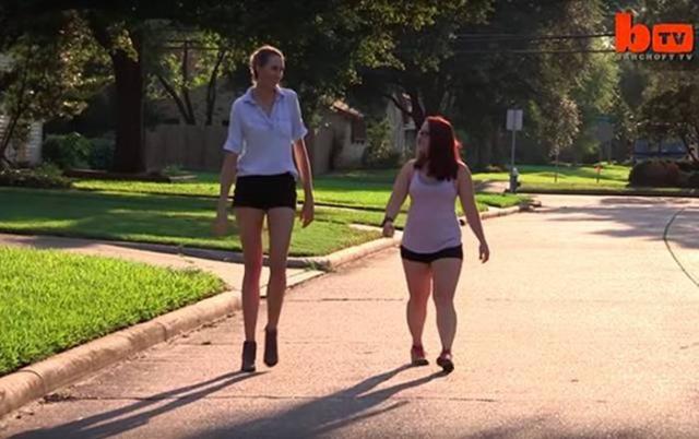 В США нашли девушку с самыми длинными ногами