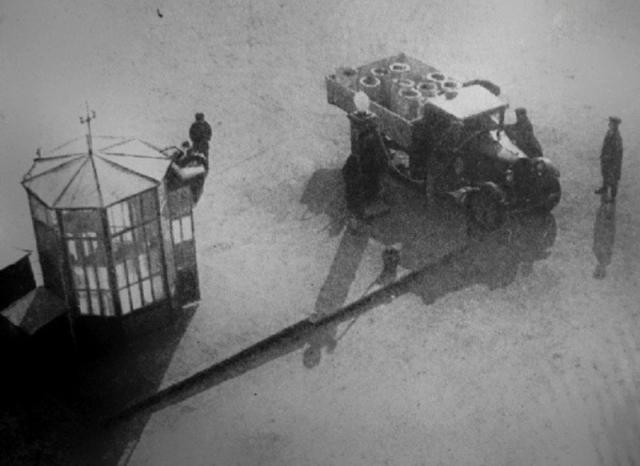 3. Первая автозаправка в Москве, 1931 год. история, фотографии