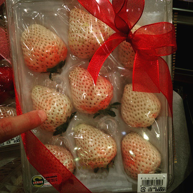 9 "ягодок" по цене в 3681 рубль япония, японцы