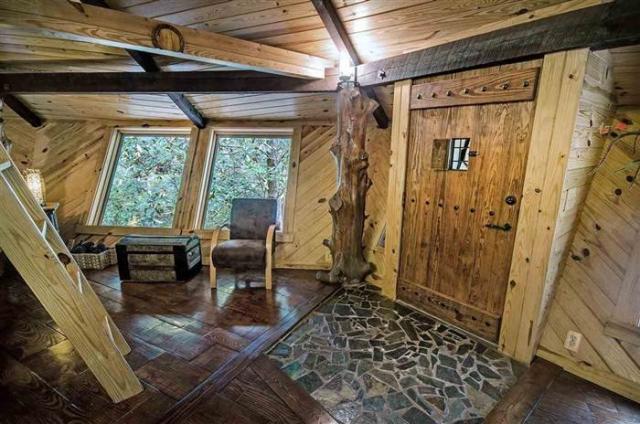 Уютный лесной домик за 135 000 долларов