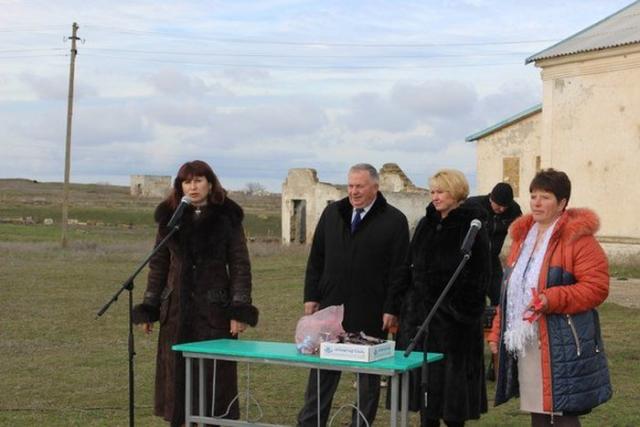 В крымском селе состоялась торжественная церемония открытия детской горки