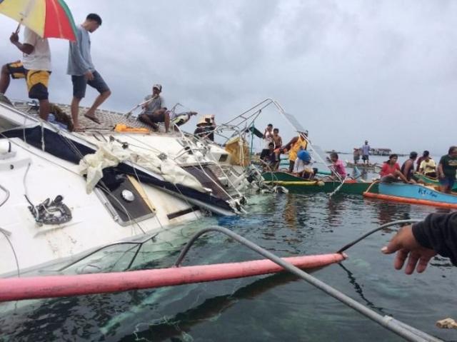 У Филиппин обнаружили дрейфующую яхту с мумией на борту