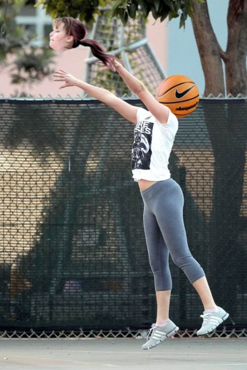 Играющая в баскетбол Дженнифер Лоуренс стала героиней фотожаб