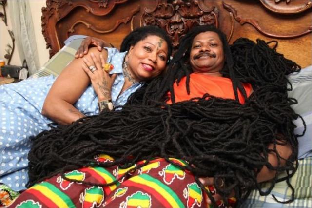 Обладательница самых длинных в мире волос Аша Мандела по прозвищу Раста-Рапунцель вышла замуж