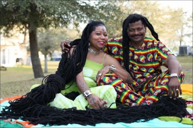 Обладательница самых длинных в мире волос Аша Мандела по прозвищу Раста-Рапунцель вышла замуж