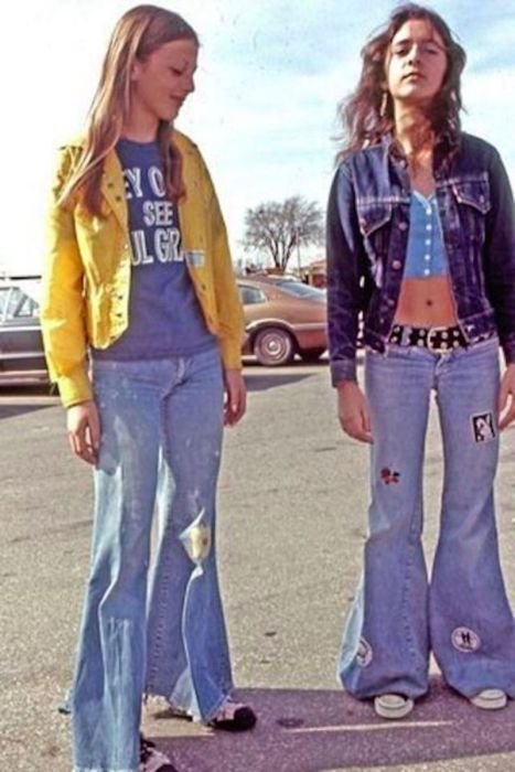 Сексуальные наряды девушек из 70-х