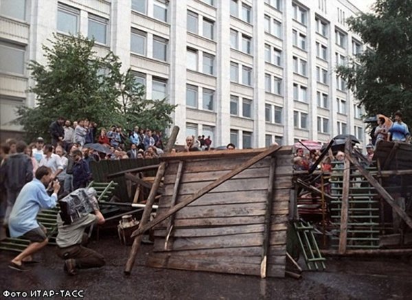 25 лет назад в Советском Союзе произошел августовский путч