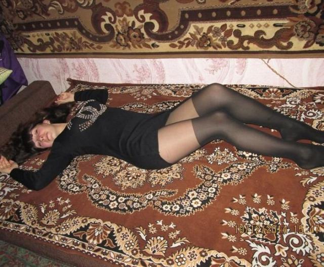 Домашние фото любительниц ковров