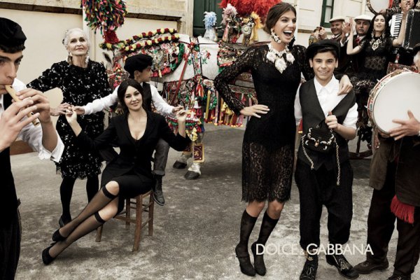 Моника Беллуччи в рекламной кампании Dolce & Gabbana, осень 2012