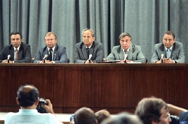 25 лет назад в Советском Союзе произошел августовский путч