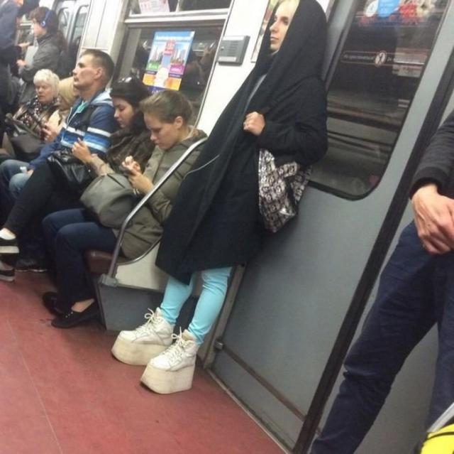 Забавные пассажиры нашего метро