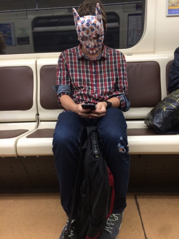 Мода от народа или 19 беспощадных пассажиров российского метро
