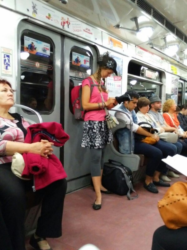 Мода от народа или 19 беспощадных пассажиров российского метро