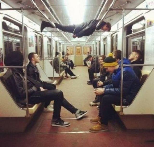 Фрики в метро