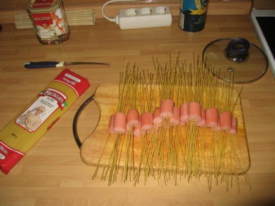 Как приготовить волосатые сосиски (8 фото)
