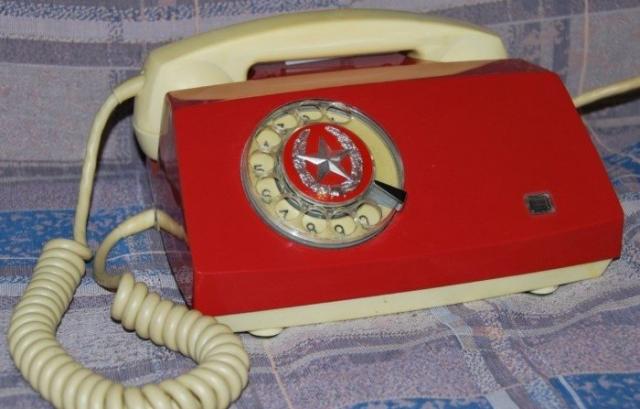 Круче, чем айфон: неубиваемые советские телефоны