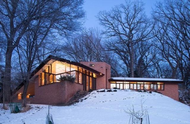 Уникальный дом, построенный архитектором Фрэнком Райтом, продают за 1,4 млн долларов