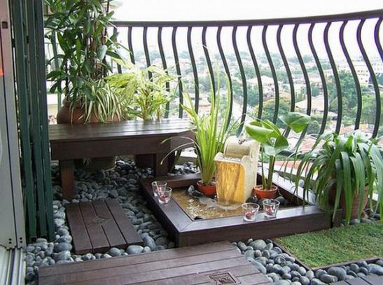 А вы любите сидеть на балконе?