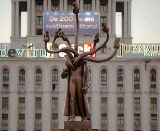 Креативное перевоплощение памятника Ленину