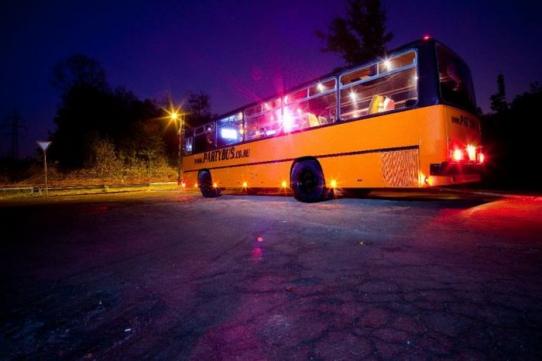 Крутой автобус для классных вечеринок